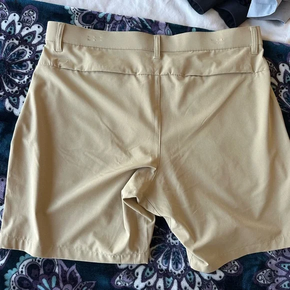 Stylish Fabletics Golf Shorts Trio in Neutral Tones - Picture 7 of 8